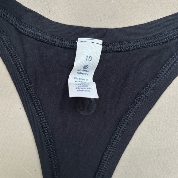 Lululemon Black Racerback Tank Work Out Activewear Athleisure Top Size 12 - Picture 4 of 8